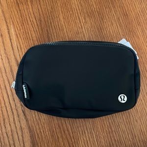 Lululemon Everywhere Belt bag NWT (black with white letters)